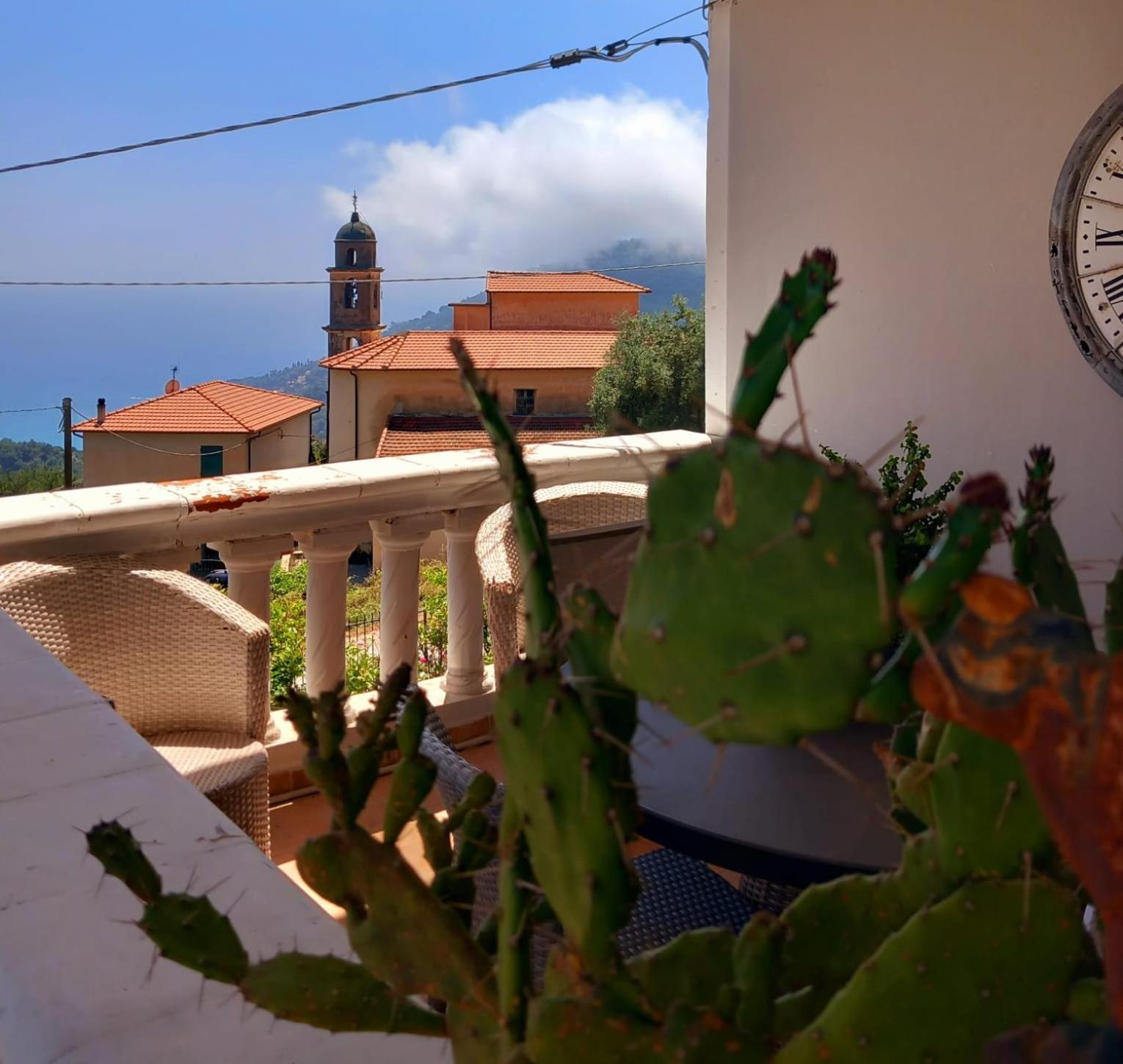 Dolci Risvegli Appartamento Vista Mare Ventimiglia Bilik gambar